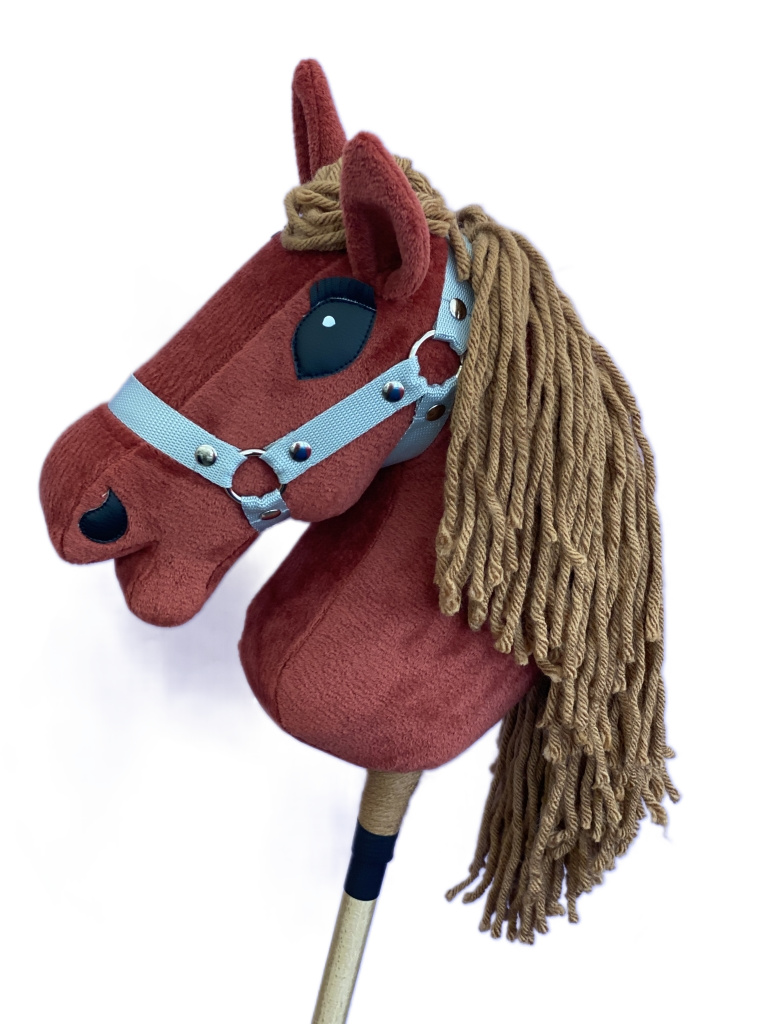 Koń Hobby Horse A3 bordo, grzywa brązowa, kantar szary – DEMOS